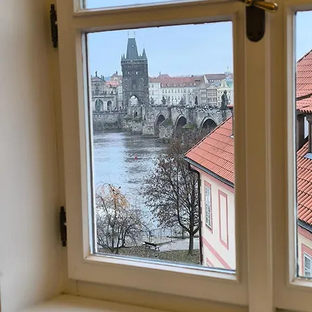 Duplex 165m2 With Views Only 30 Seconds To Charles Bridge * 布拉格