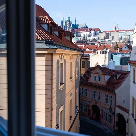 Duplex 165m2 With Views Only 30 Seconds To Charles Bridge 公寓 *