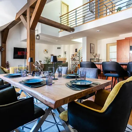 Duplex 165m2 With Views Only 30 Seconds To Charles Bridge Prag