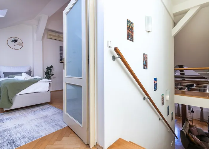 Apartment Duplex 165m2 With Views Only 30 Seconds To Charles Bridge *