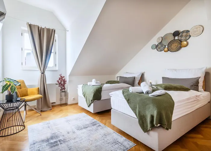 Duplex 165m2 With Views Only 30 Seconds To Charles Bridge * Prague