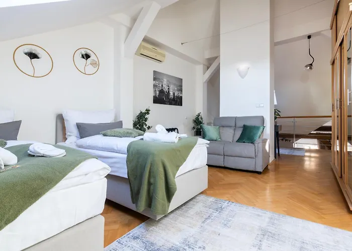 Duplex 165m2 With Views Only 30 Seconds To Charles Bridge Prague